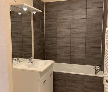 Location Appartement 3 pièces 67m² ORLEANS 45000 - Photo 4