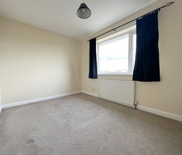 2 bedroom end of terrace house to rent - Photo 4