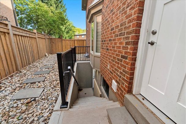 For Lease - 1209 Woodview Drive Unit# Bsmt, Oakville, Ontario - Photo 1