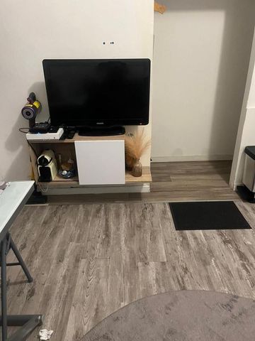 Appartement 2 pièces 29m2 MARSEILLE 10EME 530 euros - Photo 3