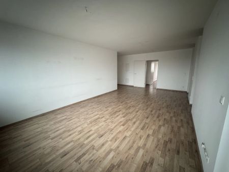 4 Zimmer Wohnung mit Balkon und Loggia unbefristeter Mietvertrag - Photo 3