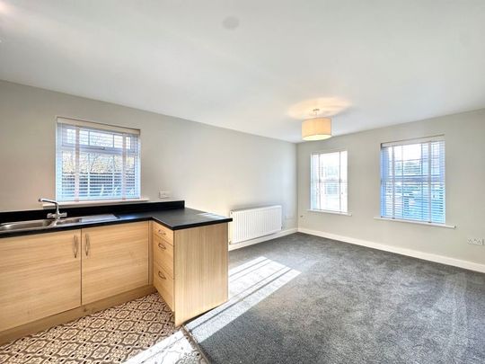 Priory Chase, Pontefract - Photo 1