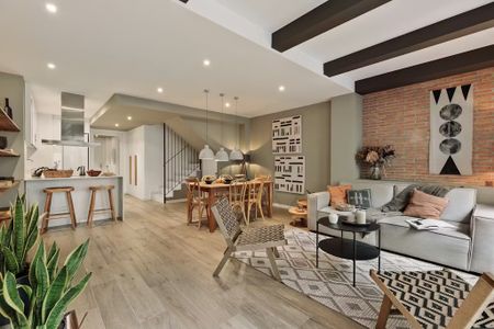 Carrer del Consell de Cent, Barcelona, Catalonia 08015 - Photo 3