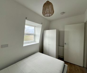 3 bedroom flat to rent - Photo 5