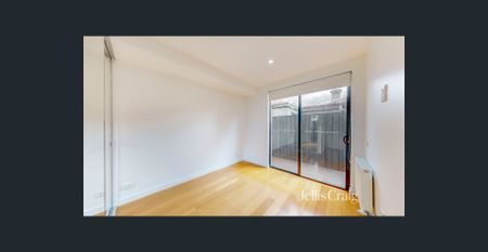 Stylish, Light-Filled Richmond Home in Prime Location - Photo 4