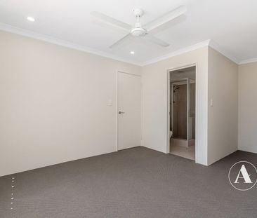 BRAND NEW DUPLEX LIVING | STYLISH 3x2 NEAR TUCKEY COVE - Photo 4
