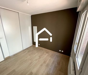 A louer : Place Lafourcade T2 de 37 m² a 642.77 € cc - Photo 1