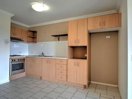 26/142 Stanhill Drive, 4217, Chevron Island Qld - Photo 4