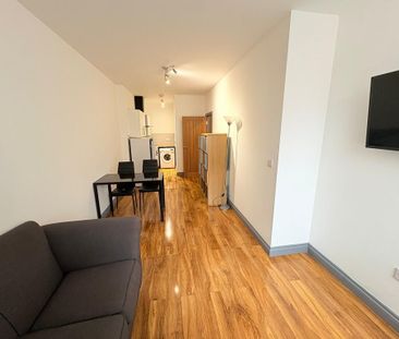 1 bedroom apartment to rent - Photo 2