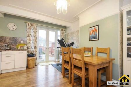 3 bed Semi-detached bungalow in The Gardens , Harrow, HA1 4EY - Photo 4