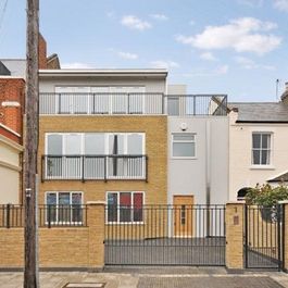 High End, Spacious 3 bedroom house in Putney Common, SW15 - Photo 1