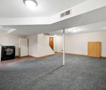 For Lease - 20 Delrex Boulevard, Halton Hills, Ontario - Photo 6