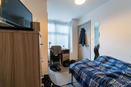 6 bedroom house to rent - Photo 4