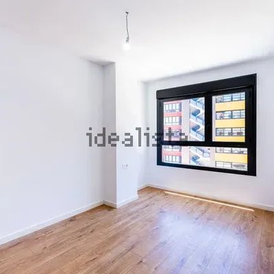 Alquiler de piso en Calle Pilar Lorengar, 16 - Photo 1