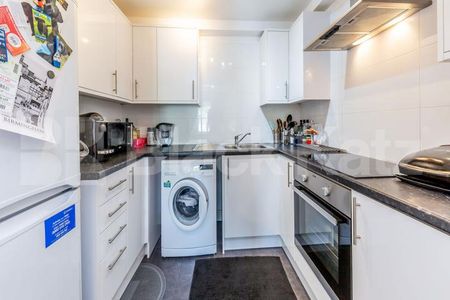 Modern and well located 1 bedroom property 2 minutes to Caledonian Road Station - Photo 4