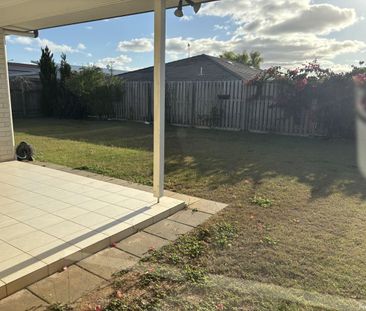 Spacious Family Living in Prime Urraween Location - Photo 4