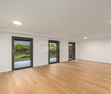 ELEGANTE APPARTAMENTO CON VISTA LAGO - Photo 2