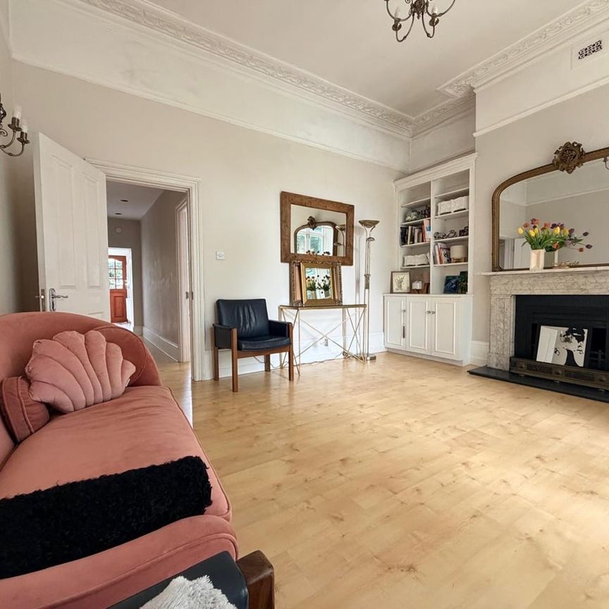 1 Bed Flat, Lonsdale Road, SW13 - Photo 1