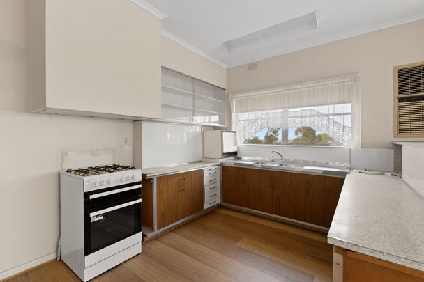 87 Whittens Lane, Doncaster - Photo 1