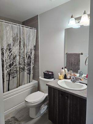 For Lease - 62 Dryden Lane, Hamilton, Ontario - Photo 1