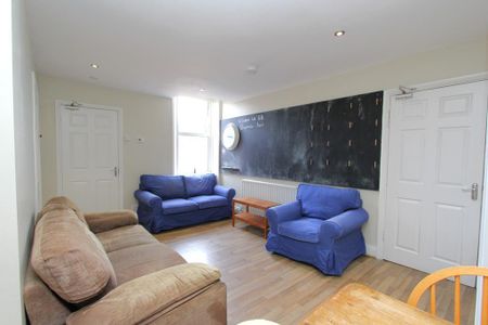 5 bedroom flat to rent - Photo 3