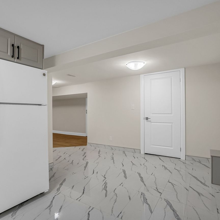 For Lease - 10 Golfwood Heights Unit# Lower, Toronto, Ontario - Photo 1