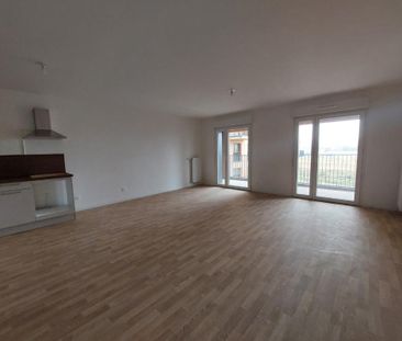 Location Appartement 3 pièces 73m² ROUEN 76100 - Photo 2