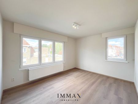 Uitstekend gerenoveerd duplex appartement met 3 slaapkamers - Foto 2