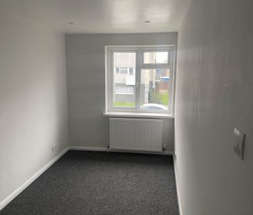 Price £1,675 pcm - Available Now - Unfurnished - Photo 3