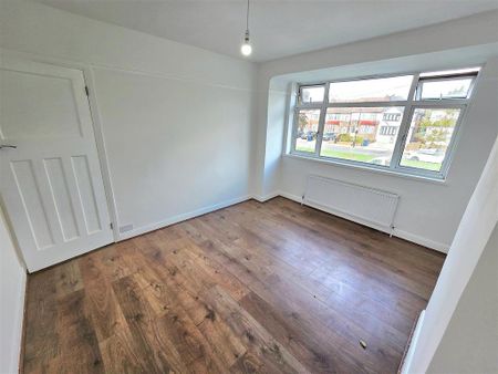 3 bedroom end of terrace house to rent - Photo 3