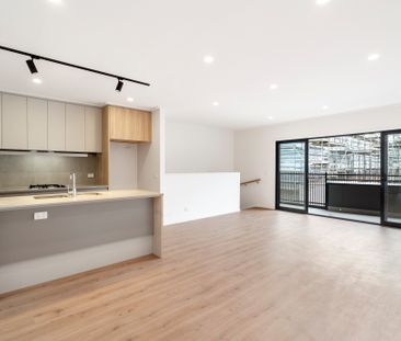Bright, low maintenance townhouse living in stunning Haven Estate! - Photo 4