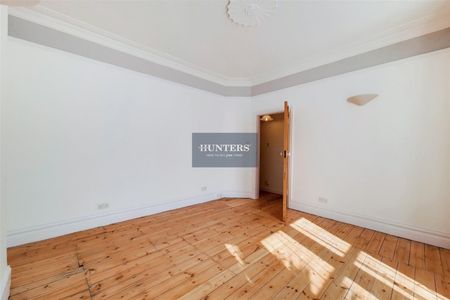 2 bedroom Flat To Let Total Size: 664 SQ FT - Photo 4