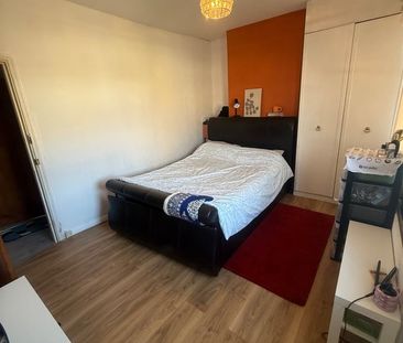 3 Bed Terraced House, Parsonage St, E14 - Photo 5