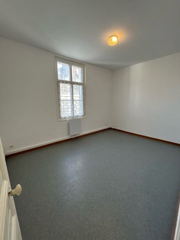 Location Appartement 3 pièces 73m² CHATELLERAULT 86100 - Photo 3