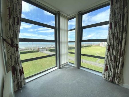 Admiral View, Queens Promenade, Blackpool, FY2 9GN - Photo 2