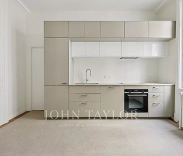 Appartement à louer Paris 8Ème, Paris Rive Droite, France5 900 EUR ... - Photo 3