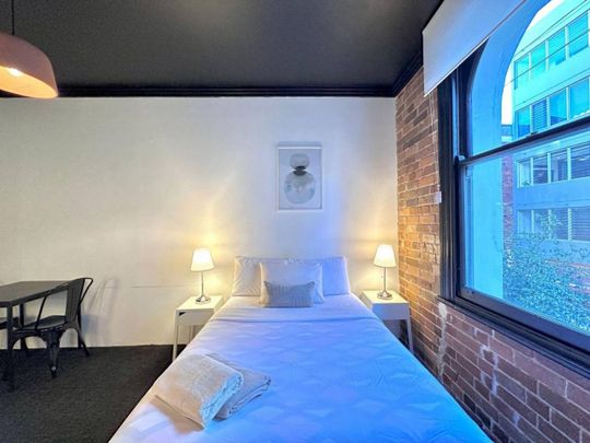 Modern Furnished Studio Units in Potts Point Move In Today! - Photo 1