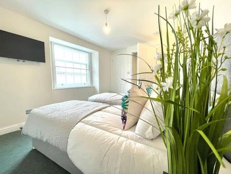 2 bedroom apartment to rent - Photo 5