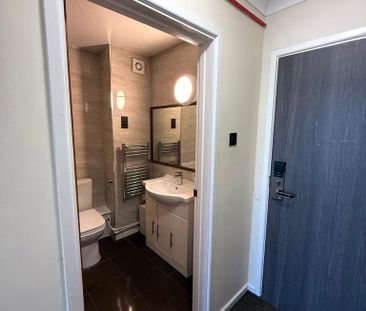 Studio to rent - Photo 6