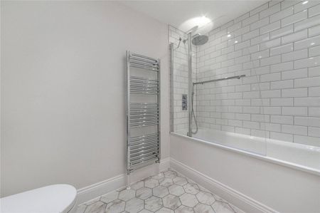 2 bedroom flat in Bloomsbury - Photo 4