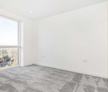 Henshaw Parade The Hyde, Colindale, London, NW9 - Photo 6