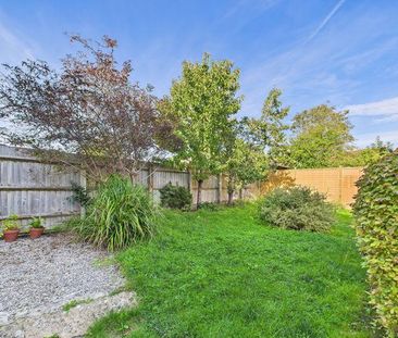 3 bedroom terraced house to rent - Photo 4
