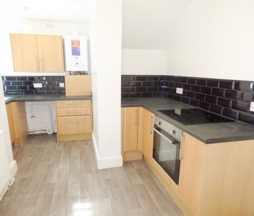 2 bed flat to rent in Springfield Terrace, Felling, NE10 - Photo 6