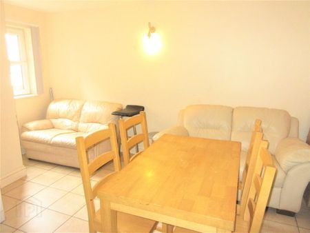 4 Bedroom Apartment, 53b Agincourt Avenue, University Quarter, Belfast, BT7 1QA - Photo 2