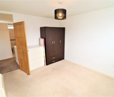 3 BED Terraced House To rent - Photo 3