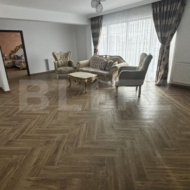 Inchiriere apartament cu 2 camere, 74 mp, zona Piata de Vech - Photo 1