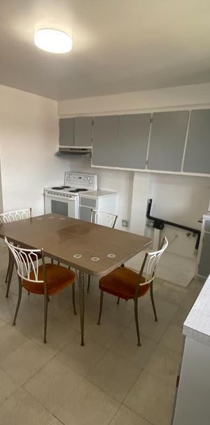 JOLI 4 1/2 À LOUER À MONTRÉAL - Photo 1