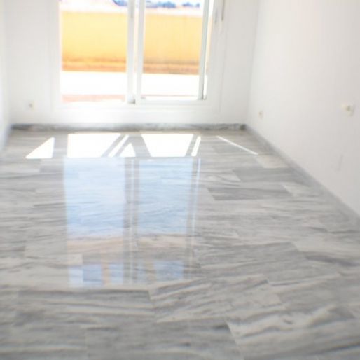 3 Bedroom Apartment For Rent in Estepona, Málaga - Photo 1