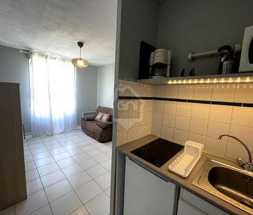 A LOUER AVIGNON ST LAZARE STUDIO MEUBLE AVEC PARKING FERME, - Photo 5