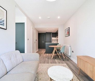 Studio to rent - Photo 1